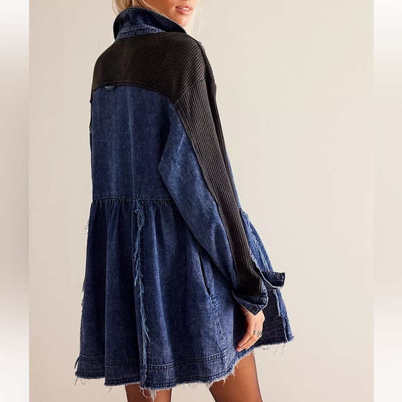 NEW! FREE PEOPLE Kenny Blue Denim Mini Dress Baby Doll Fray Edge Boho SZ MED NWT - Picture 3 of 14